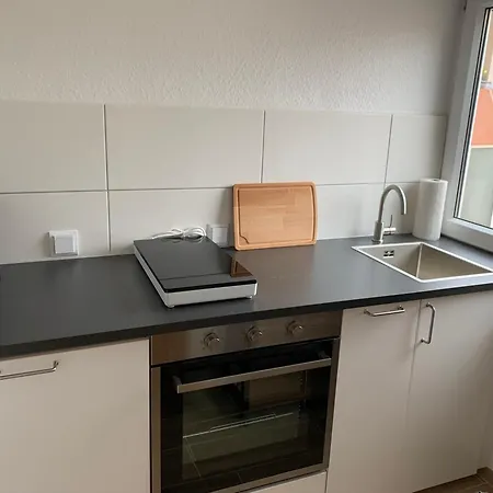 Apartment 1 Apartmenti I Max 2 Personen I Ab 5 Naechte I S-bahn I Mercedes Benz I Balkon I Kueche I Bad Sindelfingen